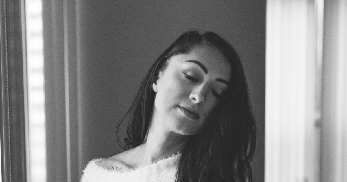 Early Show: Leela Holt