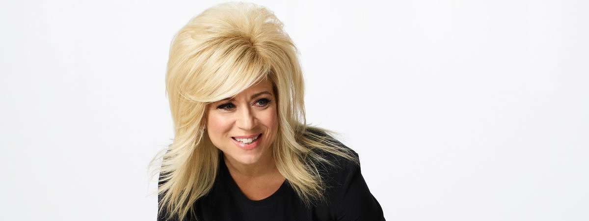 Theresa Caputo: The Experience