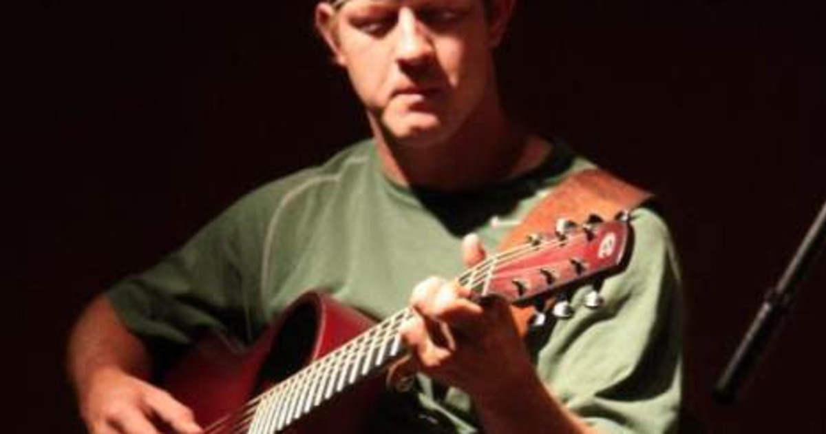 Jake Mclain Acoustic Pickes Circle