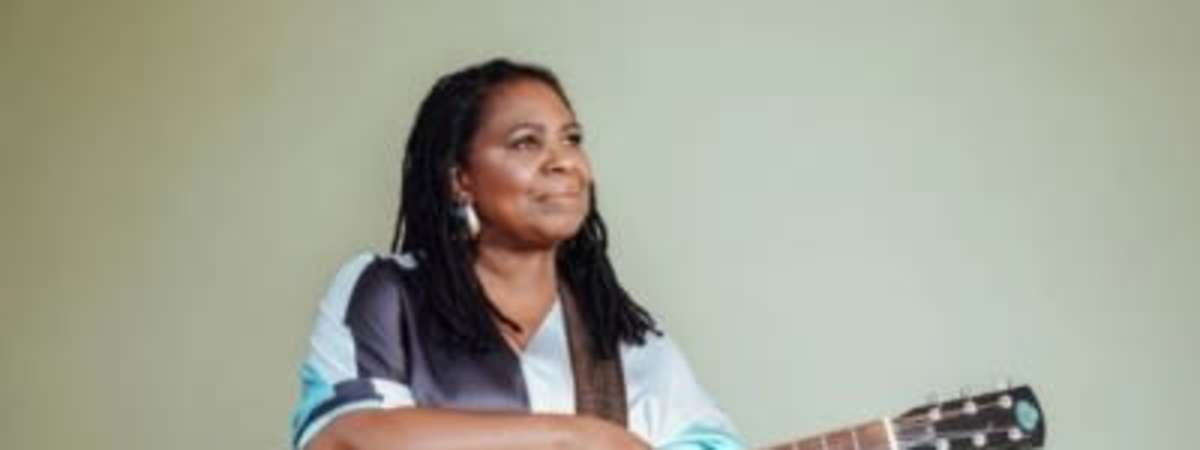 Ruthie Foster
