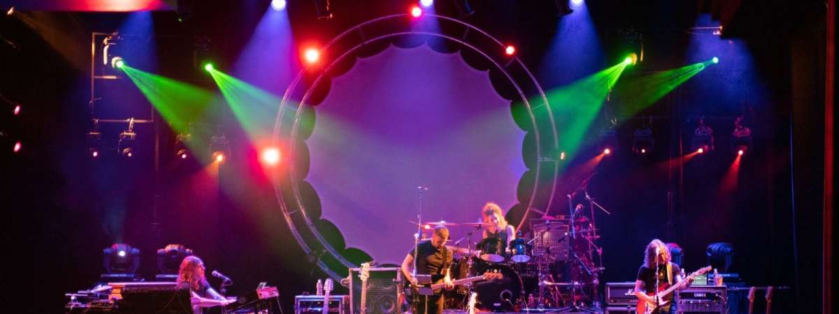 The Machine performs Pink Floyd