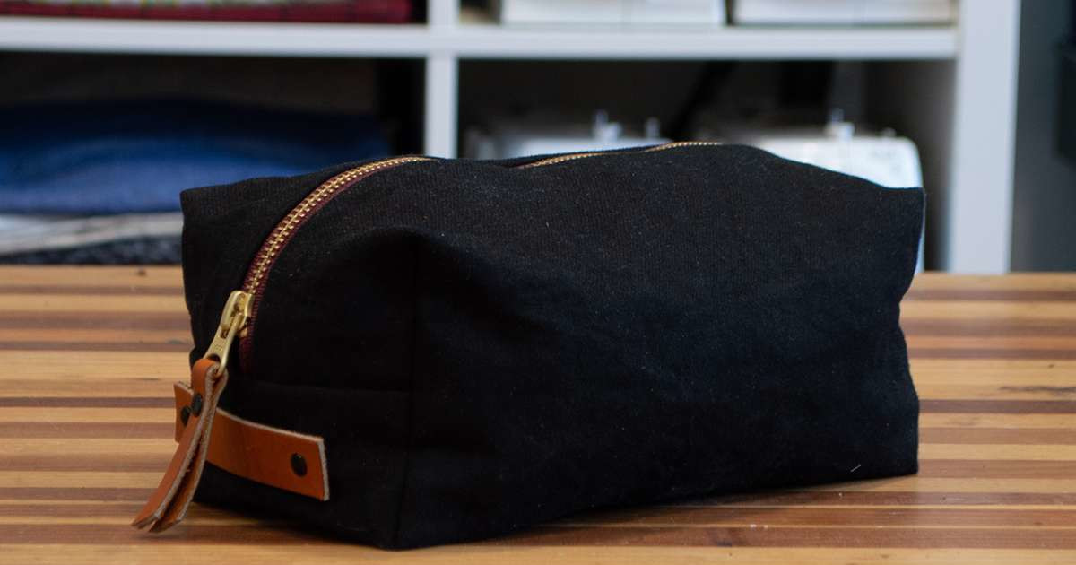 Sewing 101: Denim Woodland Dopp Kit