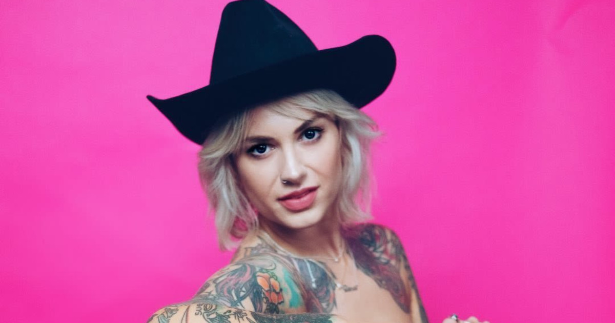 East End Ballroom Presents SMOKE 'N SOUND Honky Tonk Cookout w/ DARCI CARLSON