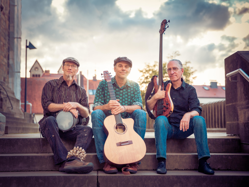 The Acoustic Groove Experience
