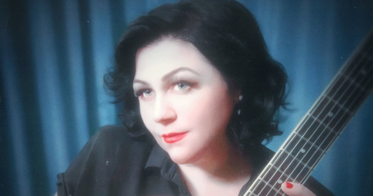 Musician Holly Frost