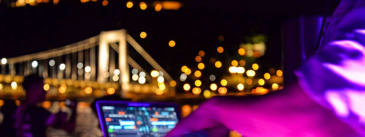 FRIDAY NYC HIP HOP VS. REGGAE CRUISE PIER 36 SUMMER MIDNIGHT YACHT PARTY