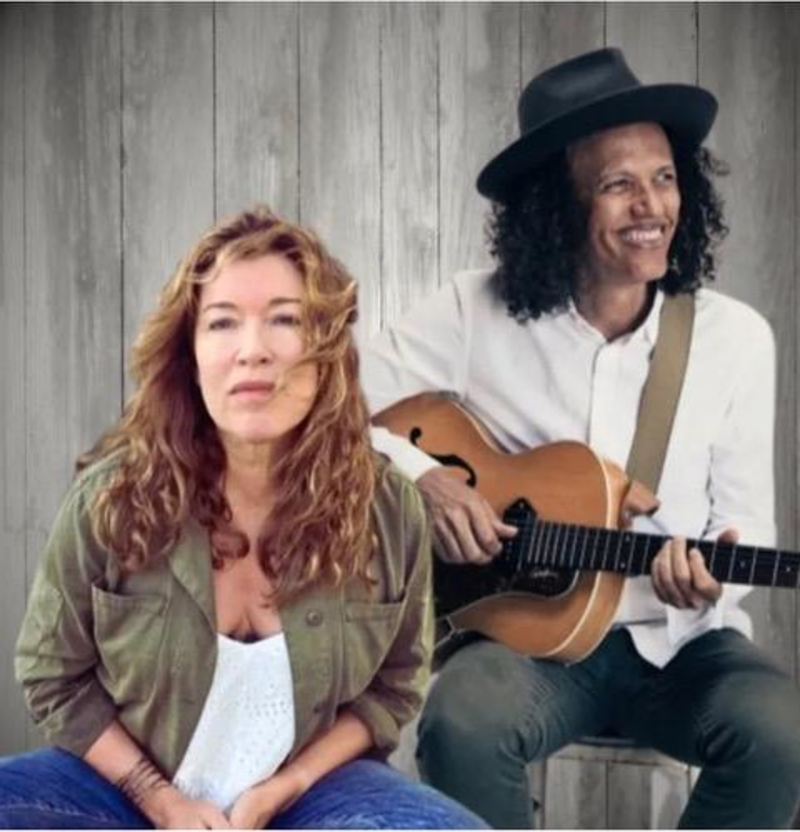Zoe FitzGerald Carter & Jason Luckett with Lewis Childs