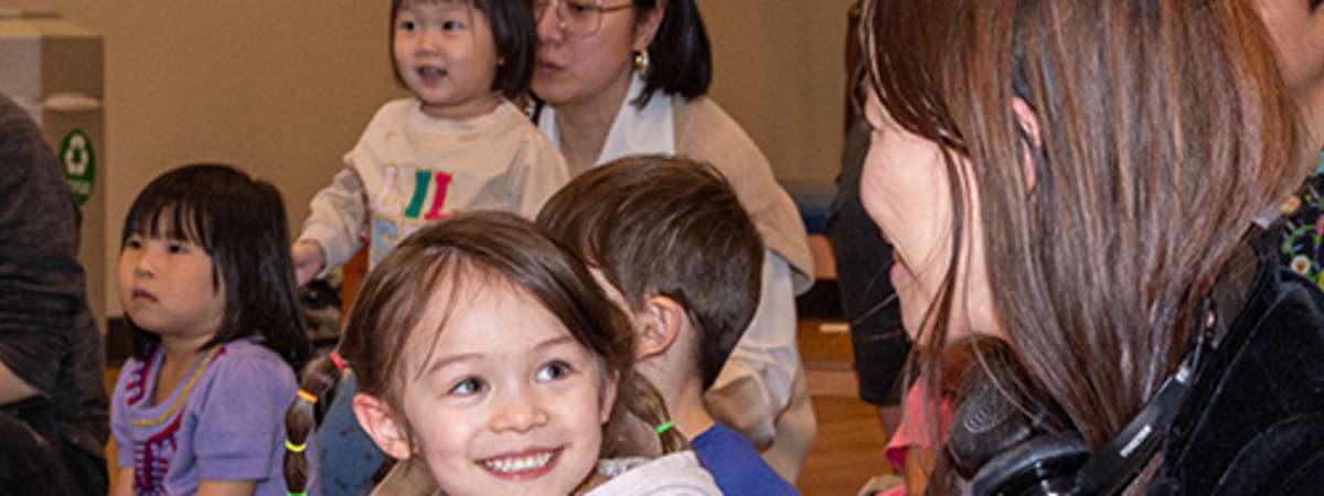 Chinese Storytime (Families)