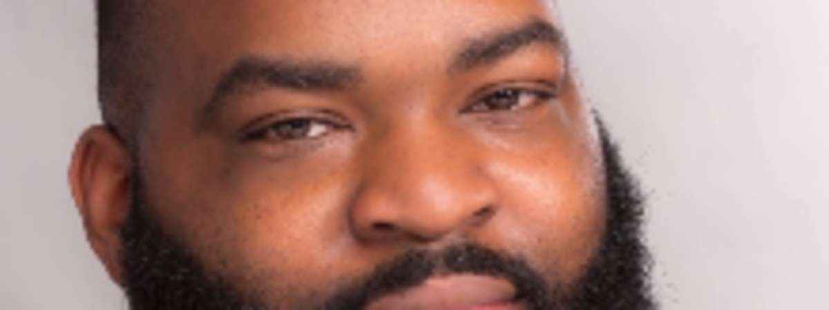 Upstairs at Helium: Isiah Kelly