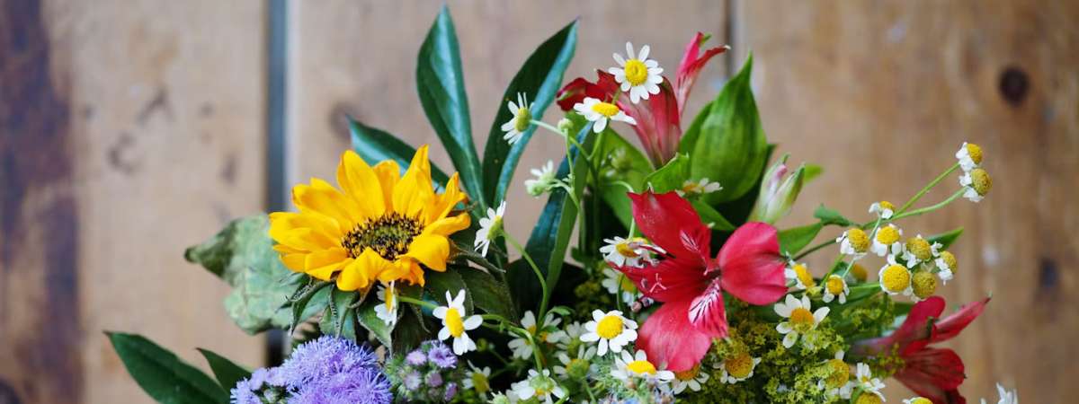 Girls Nature Workshop: Beyond the Bouquet