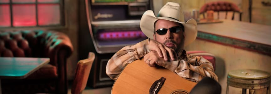 Garth Brooks - Blame It All On My Roots Arena Tour