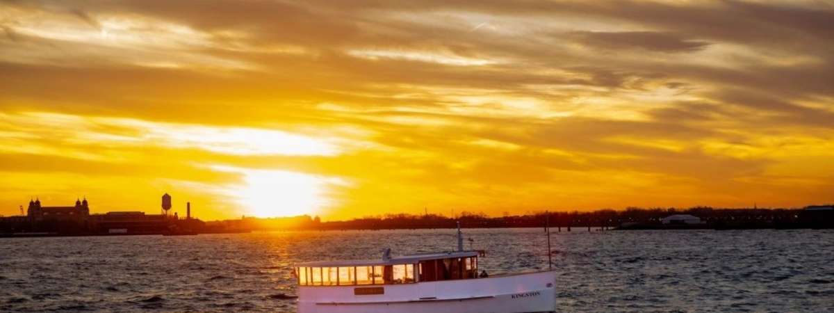 Sunset Cocktail Cruise aboard Yacht Kingston