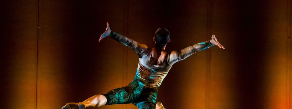 Oakland Ballet: G. Lustig's The Nutcracker