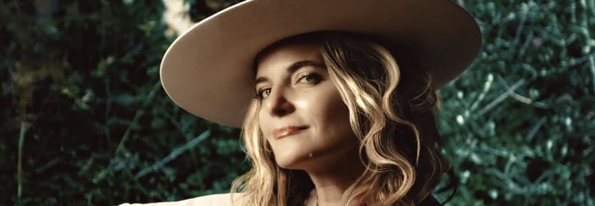 Suzanna Choffel