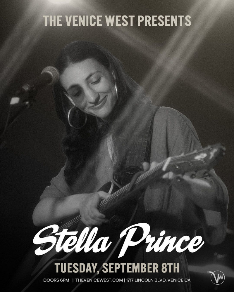 Stella Prince w/ Peyton Noell & Maxine Louise