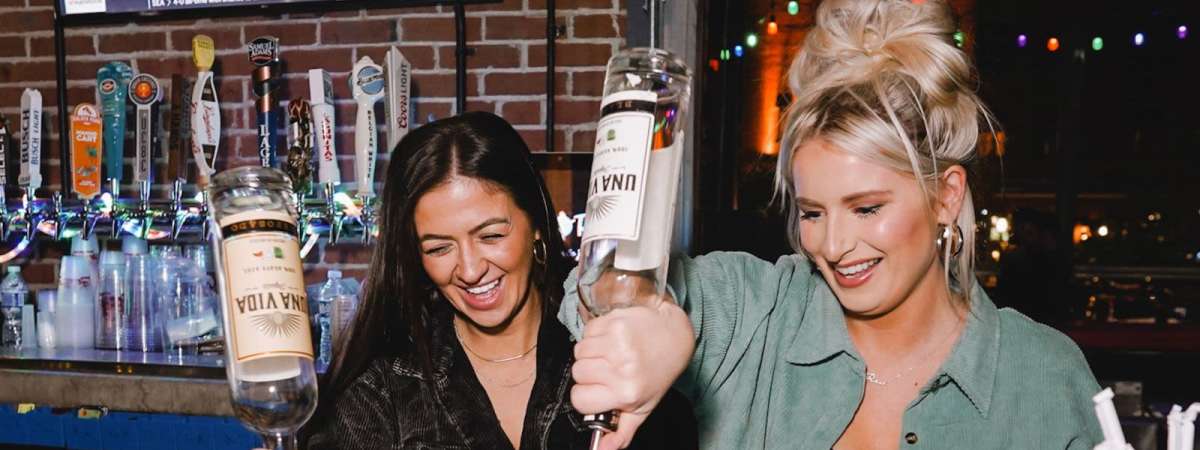 Tin Roof Happy Hour & Daily Specials
