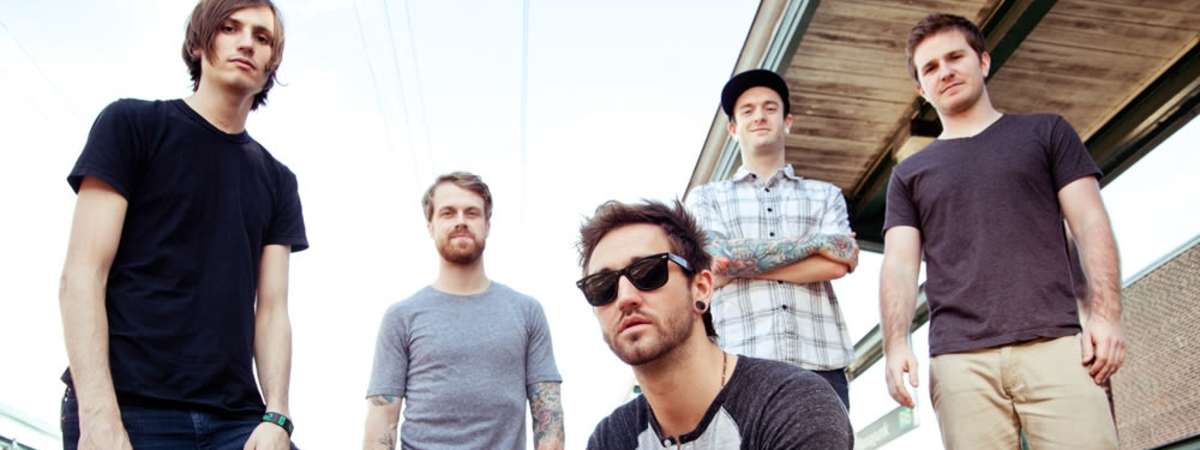 Every Avenue x In Her Own Words  The Perfectly Unfamiliar Tour