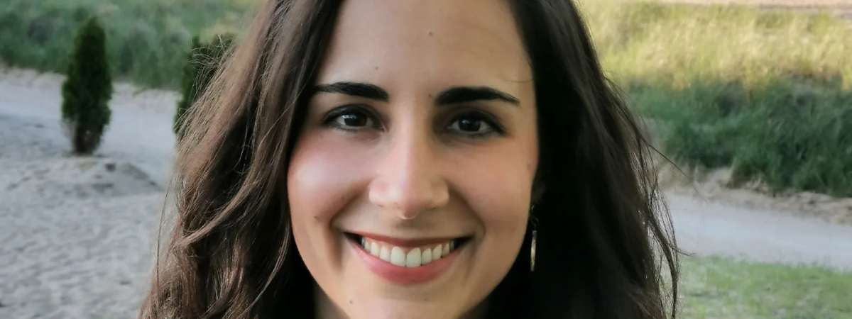 Cristina Viviana Groeger, Lake Forest College