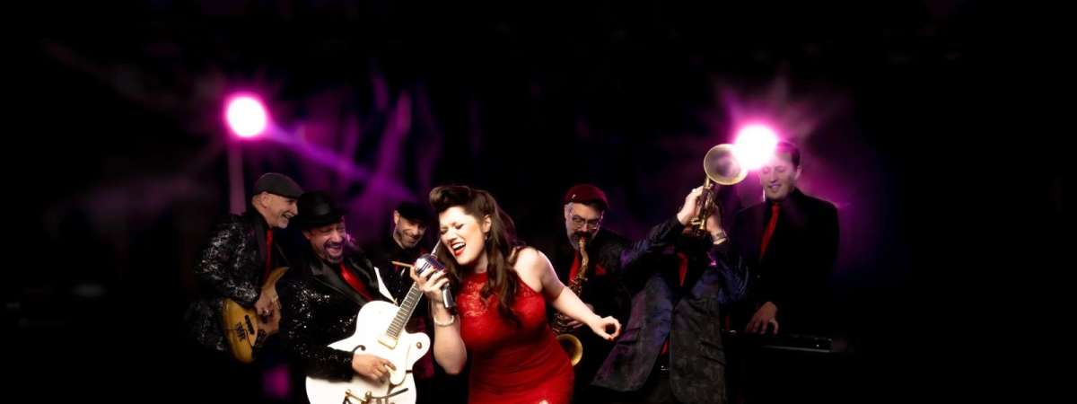 SATURDAY – SWINGIN’ BLUES – LITTLE MISS AND THE BOOM – in the performance space