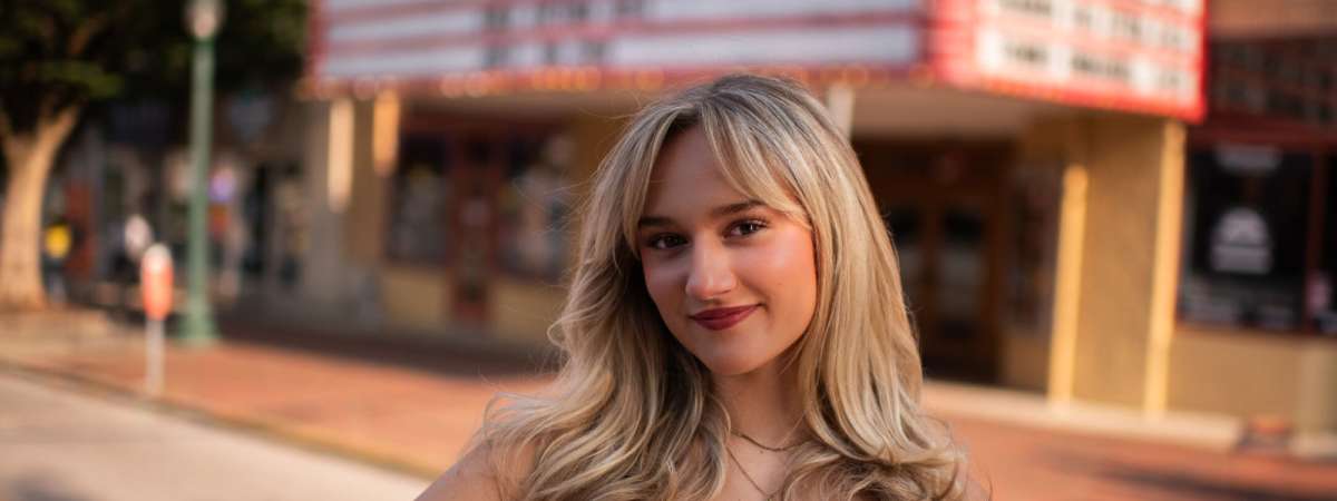 Audrey Rose: Hometown Debut
