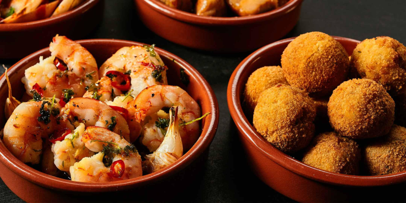 Tapas: A Hands-On Spanish Tradition