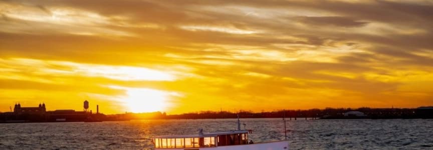 Sunset Cocktail Cruise aboard Yacht Kingston