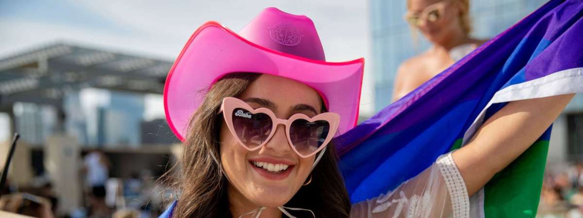 Austin Pride Rooftop Pool Party — Otros · Austin
