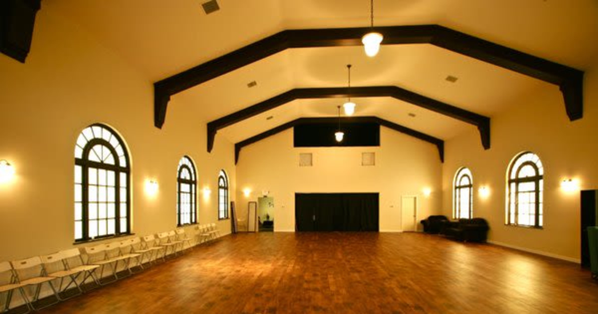 The Moth StorySLAM at Fremont Abbey Arts Center