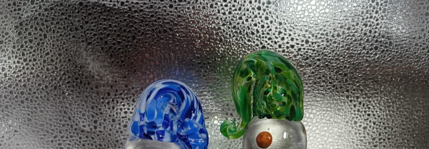 Clear-crackled ice ppl get made with no snow in August-paperweight style.