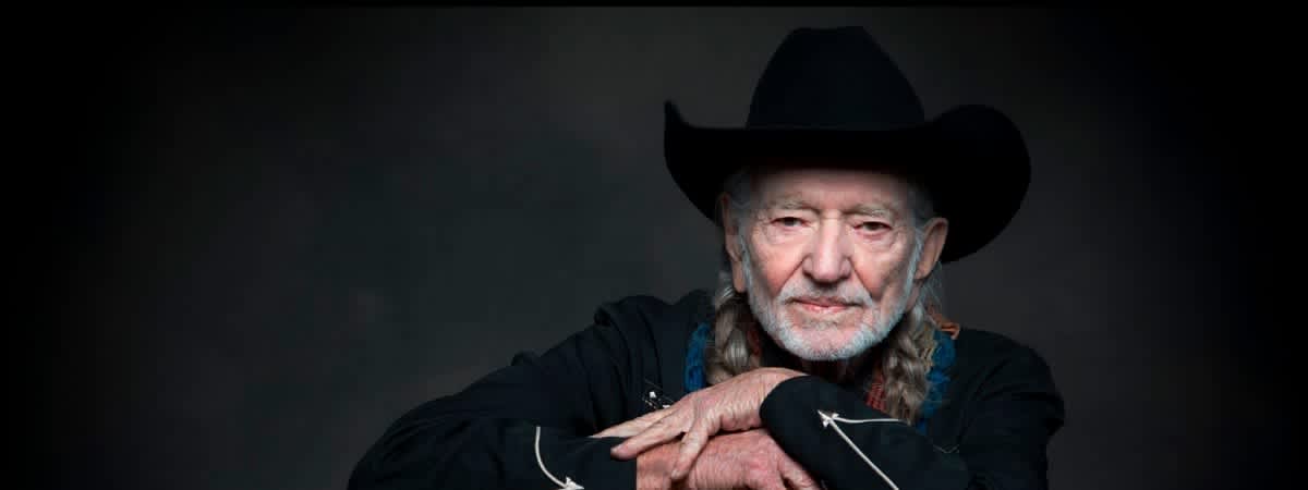 Willie Nelson & Family / Neil Young & the Chrome Hearts