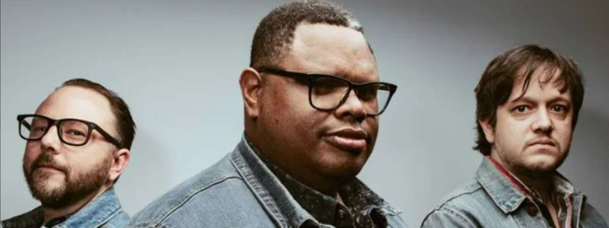 J Isaiah Evans & The Boss Tweed w/ Volk