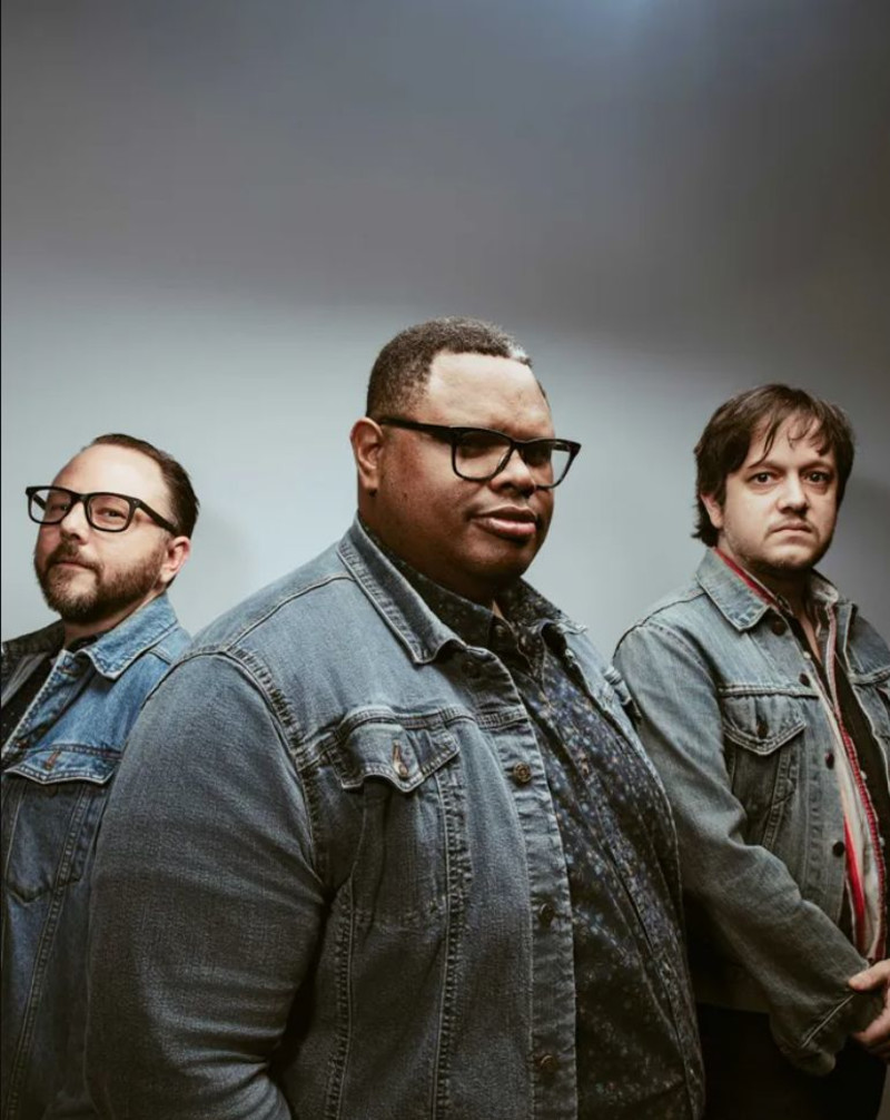 J Isaiah Evans & The Boss Tweed w/ Volk