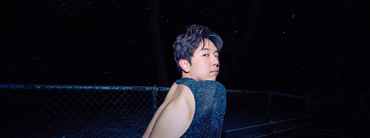 Sam Oh: The Unbearable Tightness of Being...Gay Virgin