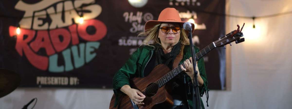 Ella Reid at Cactus Cafe