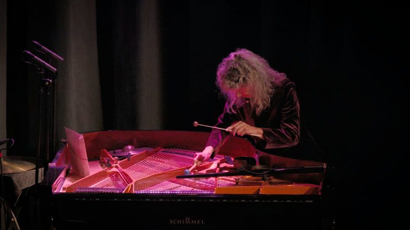 Piano Spheres: Vicki Ray