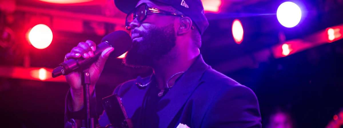 FrIDAY – R&B –LEVI & GOOD VIBES ONLY – IN THE PERFORMANCE SPACE