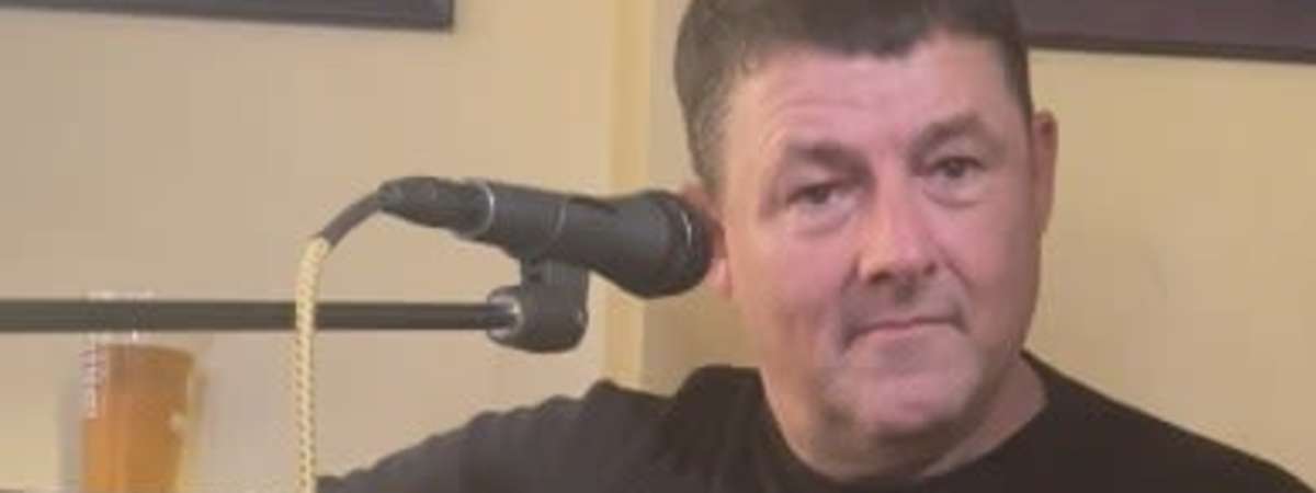Live Music – Mike Thompson