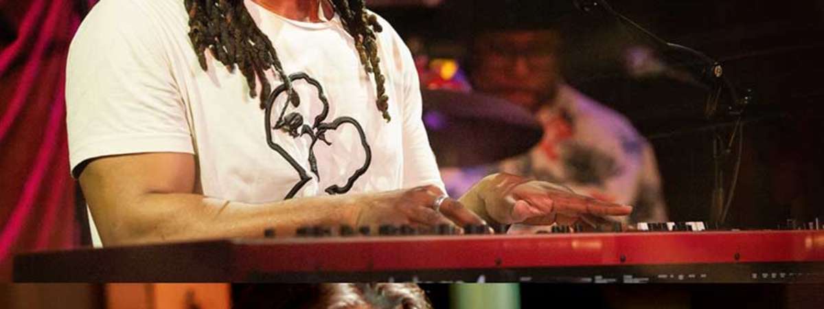 Dueling Pianos: James T. Slater & Blessing Offer