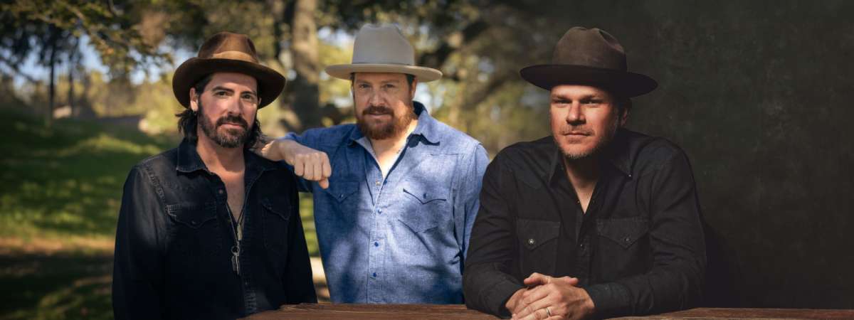 Micky and the Motorcars (Acoustic) / Jason Eady