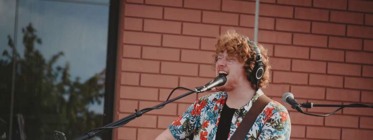 Live Music Lineup