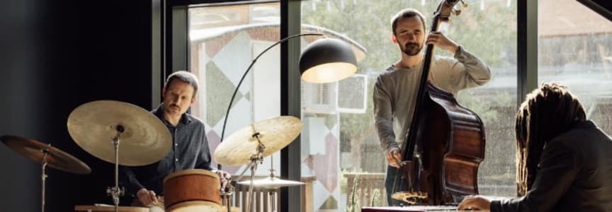 Oyster Blues: Live Jazz at Call Me Pearl
