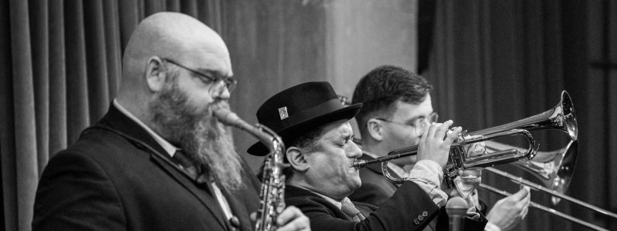 The Dirty River Jazz Band Featuring Sarah Ulloa