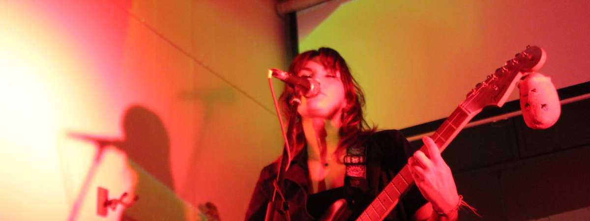 Early Show: Anna Isabella