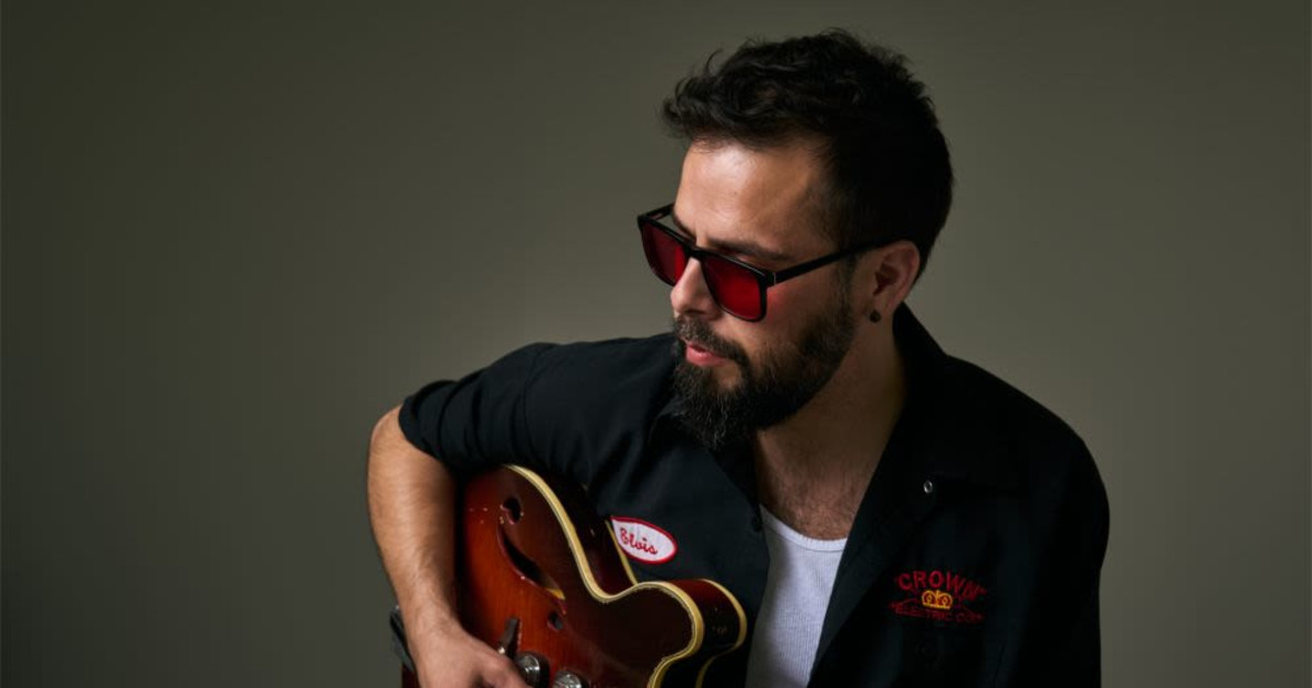 JO JAMES In-Store Performance & Record Signing
