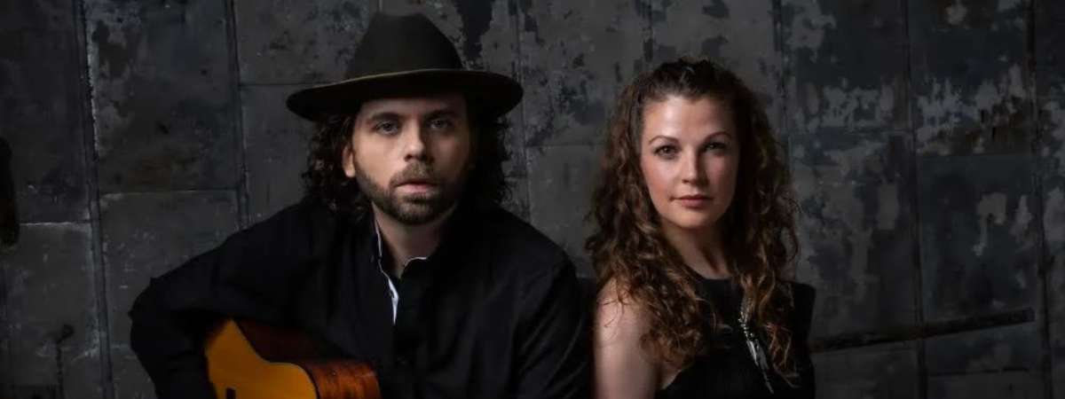 The Howlin Embers - 10.17.26