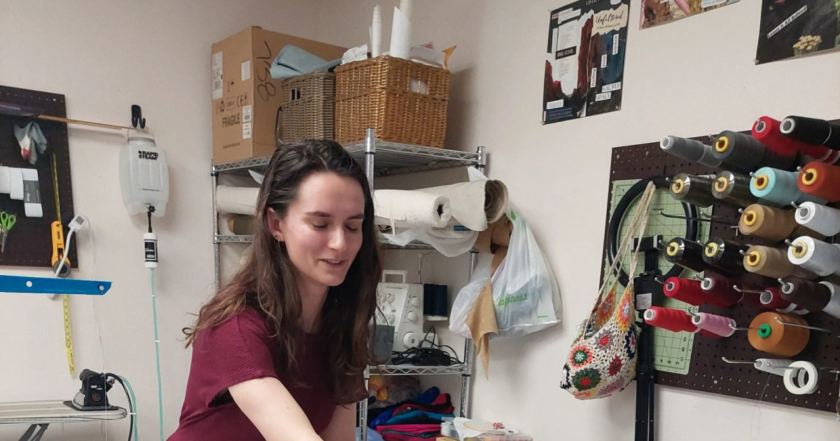 Meet-Up: Fashion, jewelry, textile, and fiber artists
