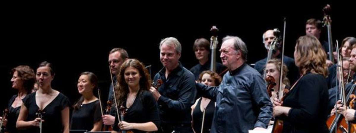 Chamber / Deslauries