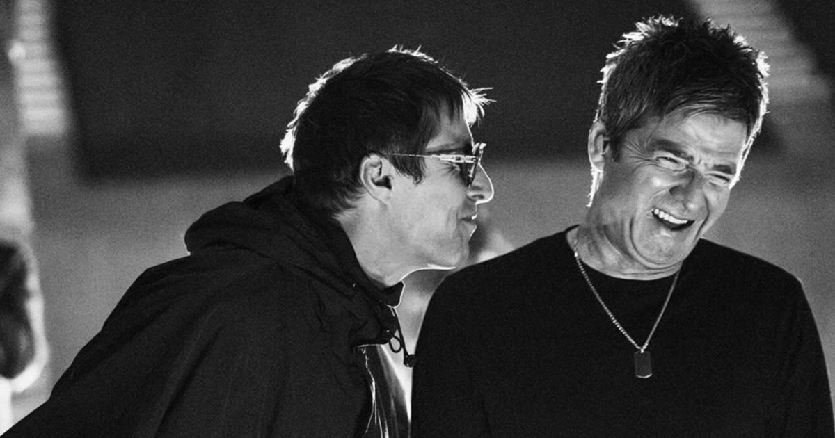 Oasis: Don't Look Back in Anger