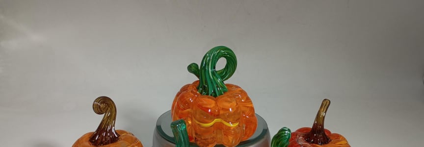 Creating your art glass pumpkin with Cullet. No one can copy your colors!