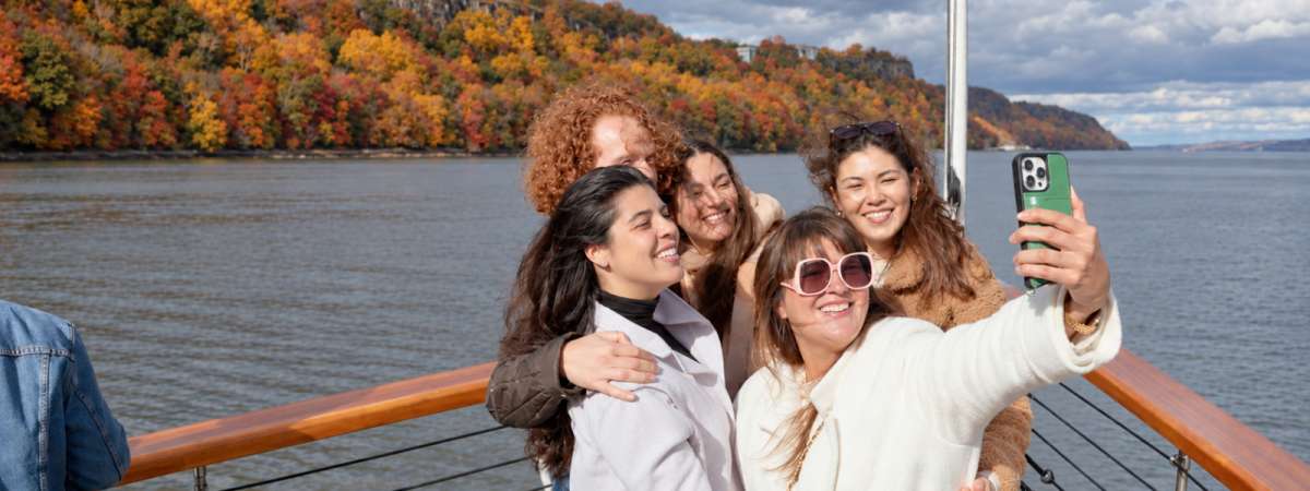 Grand Palisades Fall Foliage Cruise